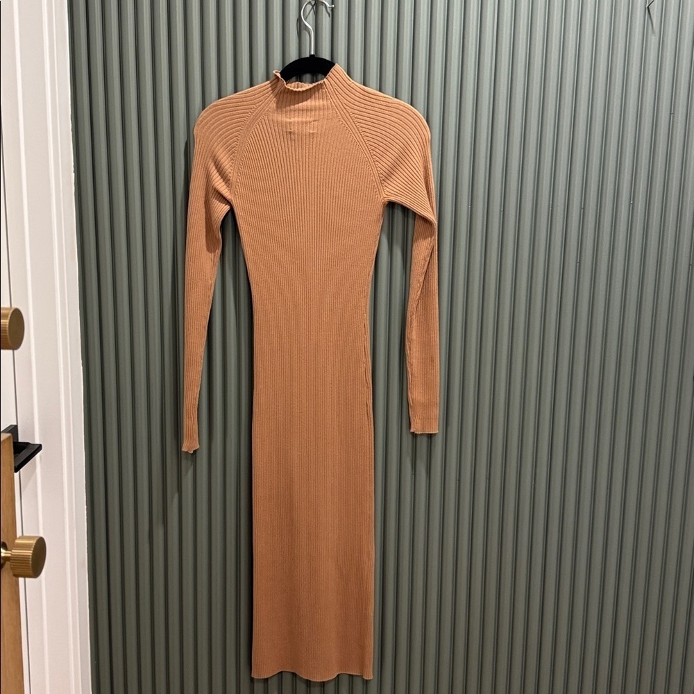 New with tags Aritzia Wilfred Long Sleeve Dress - Picture 7 of 11